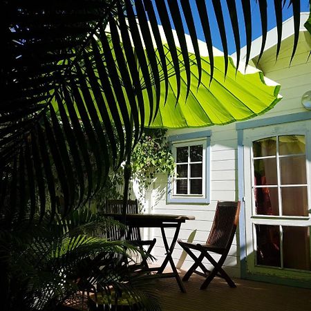 Bungalow Meuble Pres Du Lagon 拉萨尔勒班 外观 照片