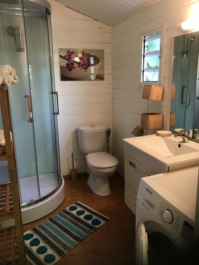 Bungalow Meuble Pres Du Lagon 拉萨尔勒班 外观 照片